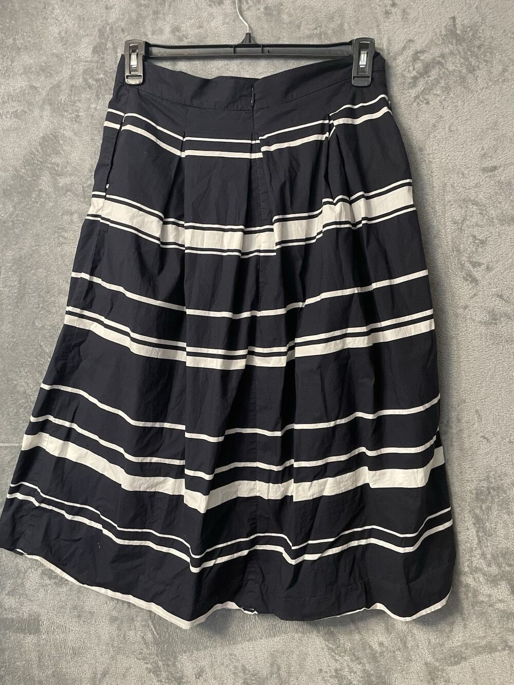 Ann Taylor Pleated Coastal Navy White Striped A-Line Midi Skirt Womens Size 8